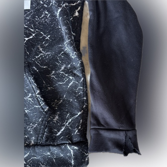 The North Face Surgent 2.0 Pullover Hoodie black and white boys size XL (18/20) - Picture 7 of 10